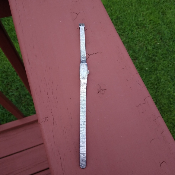 Women's Vintage Wittnauer Geneve Swiss Watch - Picture 6 of 8